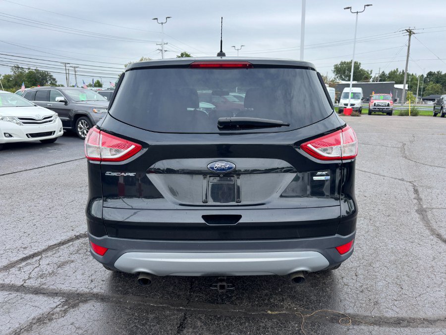 Used 2015 Ford Escape SE AWD/4WD image 4