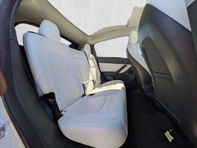 Used 2021 Tesla Model Y Long Range AWD/4WD image 19