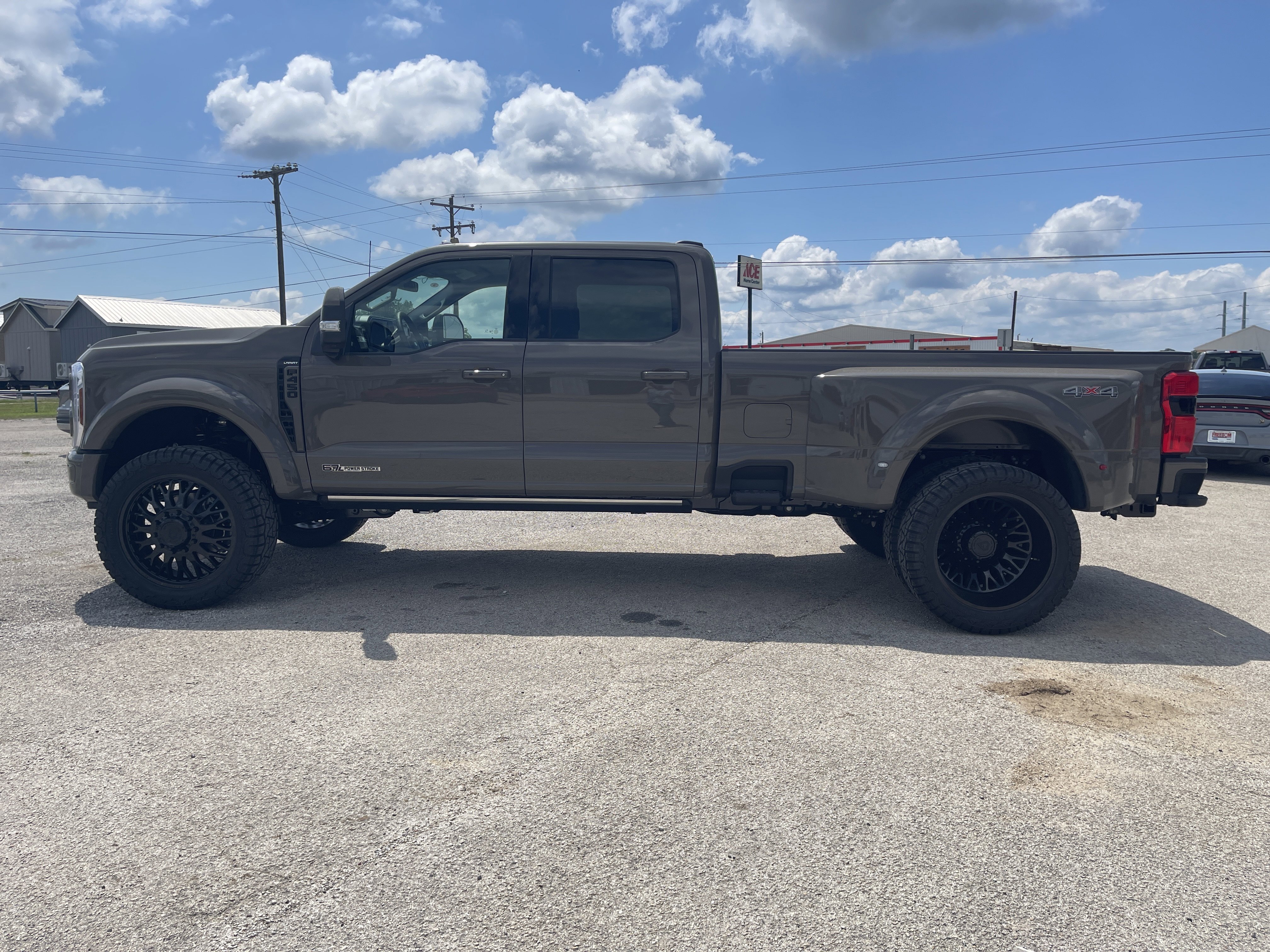 Used 2026 Ford F450 Lariat AWD/4WD image 7