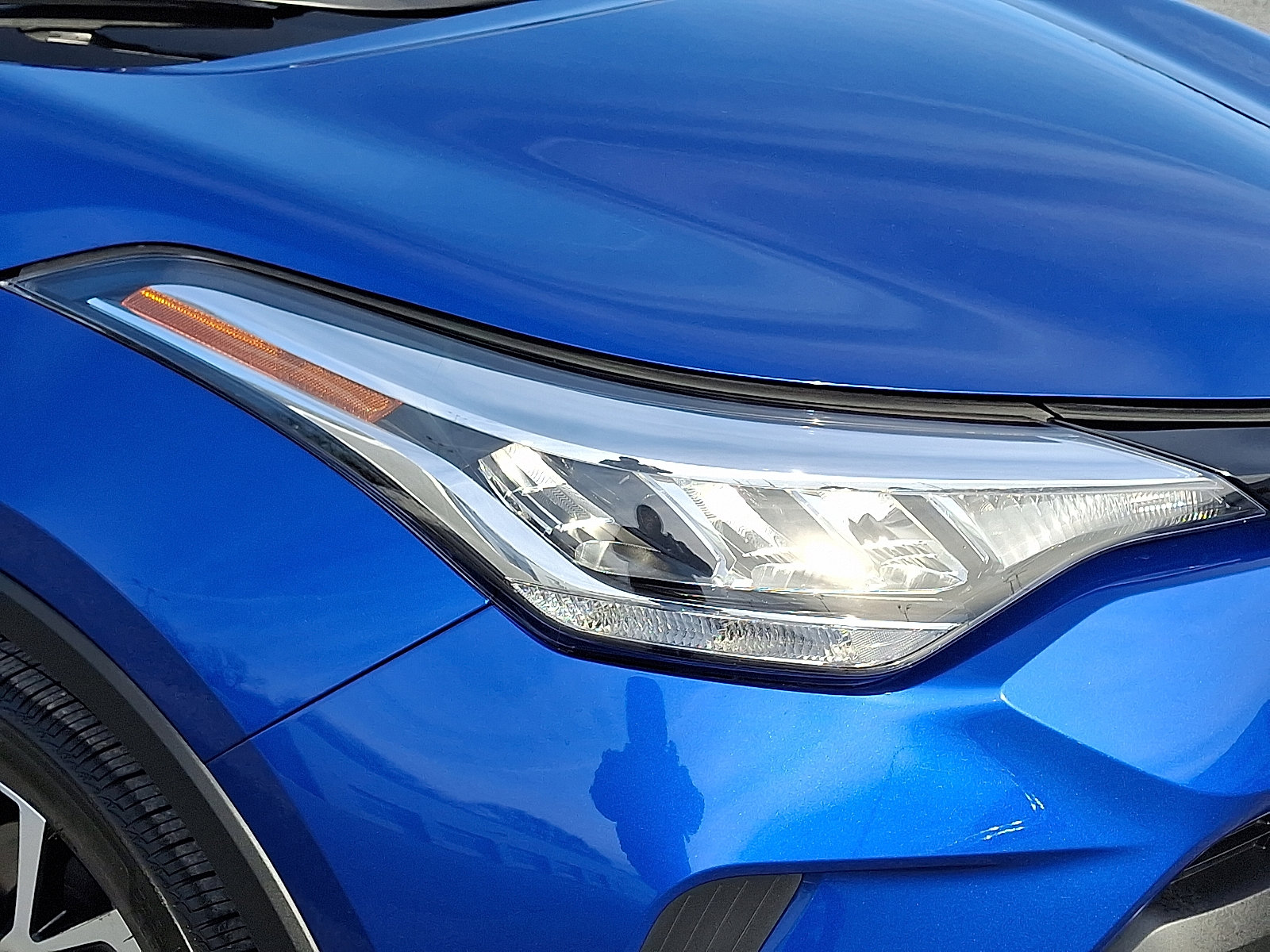 Certified 2021 Toyota C-HR XLE image 10