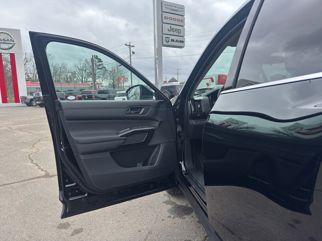 New 2026 Nissan Pathfinder SV image 20