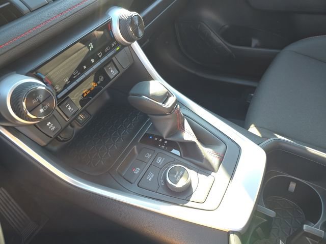 New 2025 Toyota RAV4 SE image 13