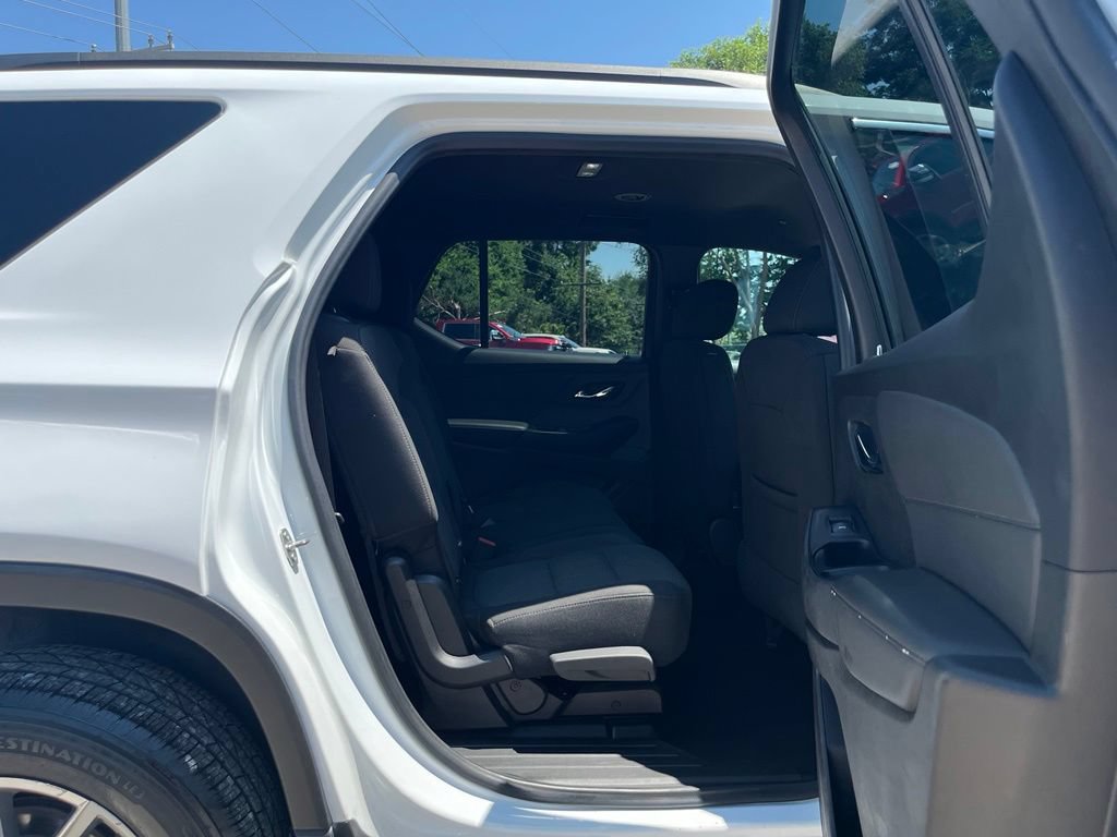 Used 2023 Chevrolet Traverse LT AWD/4WD image 34