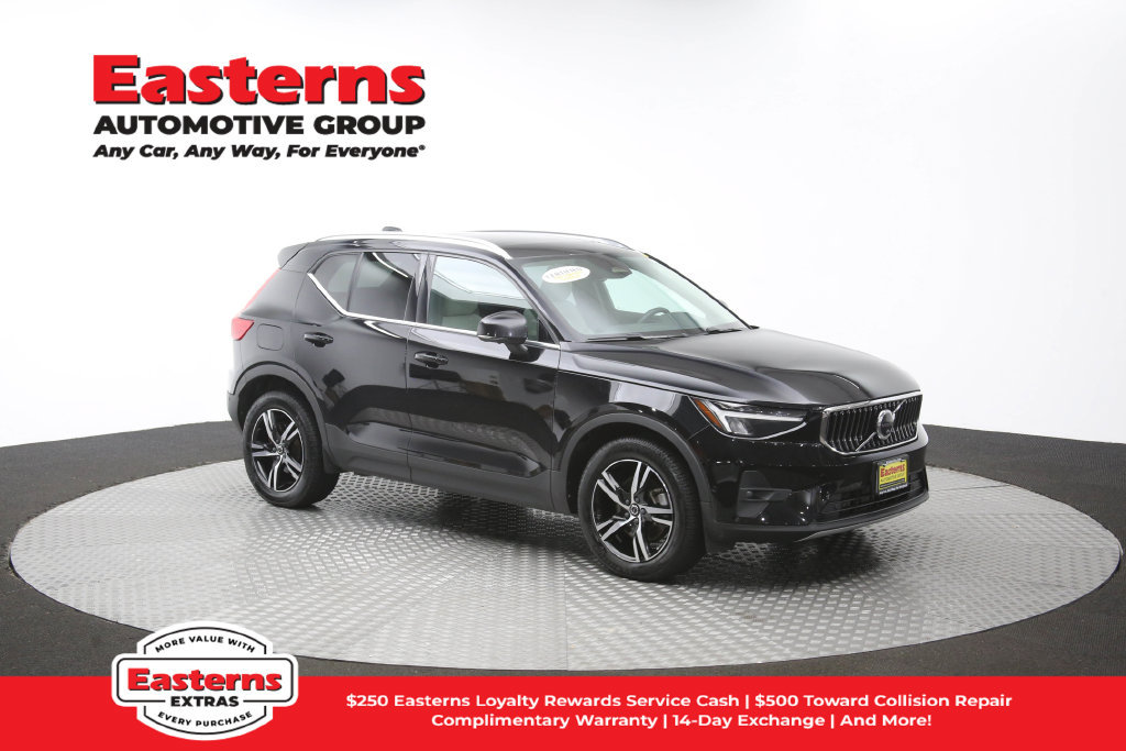 Used 2023 Volvo XC40 B5 Plus AWD/4WD image 50