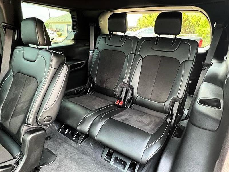 Used 2024 Jeep Grand Cherokee L Altitude AWD/4WD image 49