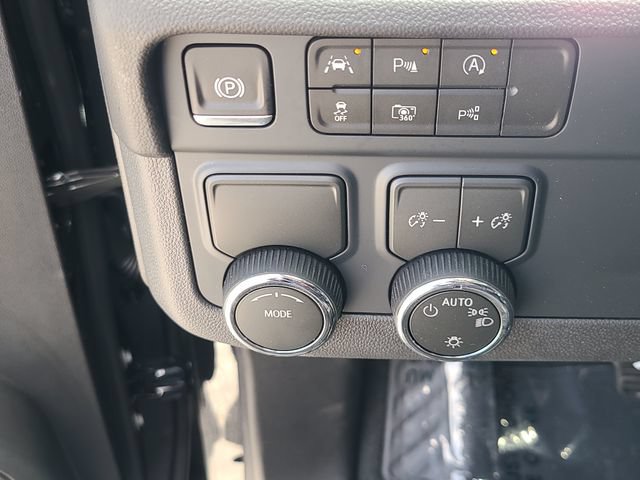 New 2026 Chevrolet Suburban LS w/ LPO, Dark Essentials Package RWD image 23