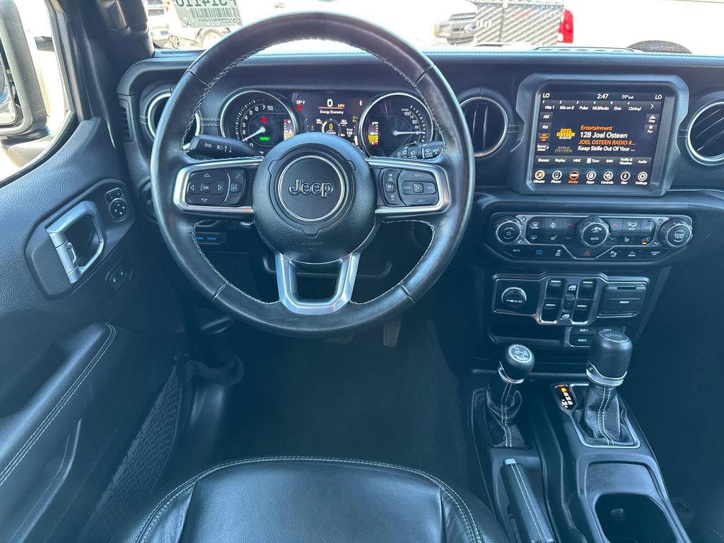 Certified 2022 Jeep Wrangler Unlimited Sahara w/ Cold Weather Group AWD/4WD image 22