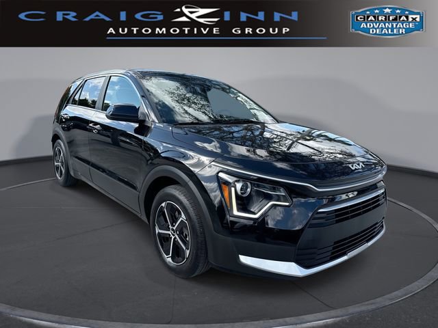 Used 2025 Kia Niro LX image 1