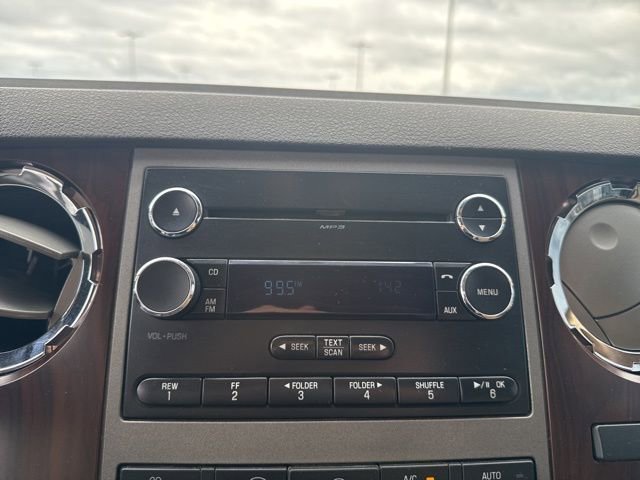 Used 2011 Ford F250 Lariat w/ Lariat Interior Pkg image 28