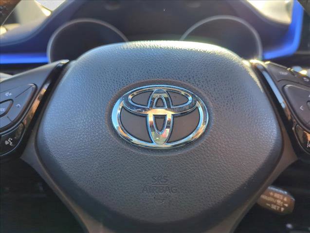 Used 2021 Toyota C-HR XLE image 20