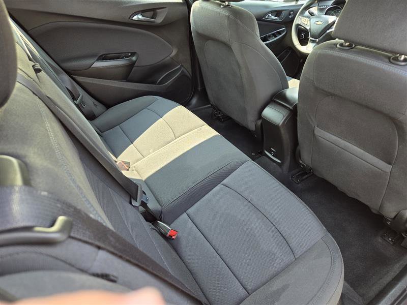 Used 2018 Chevrolet Cruze LT w/ Convenience Package image 25