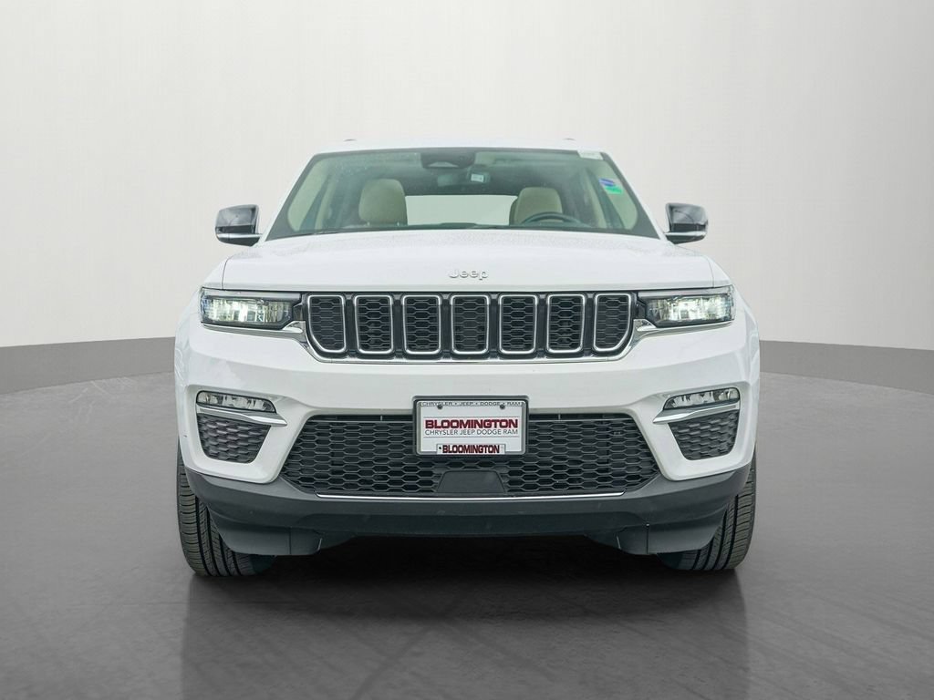 Used 2022 Jeep Grand Cherokee Limited AWD/4WD image 2
