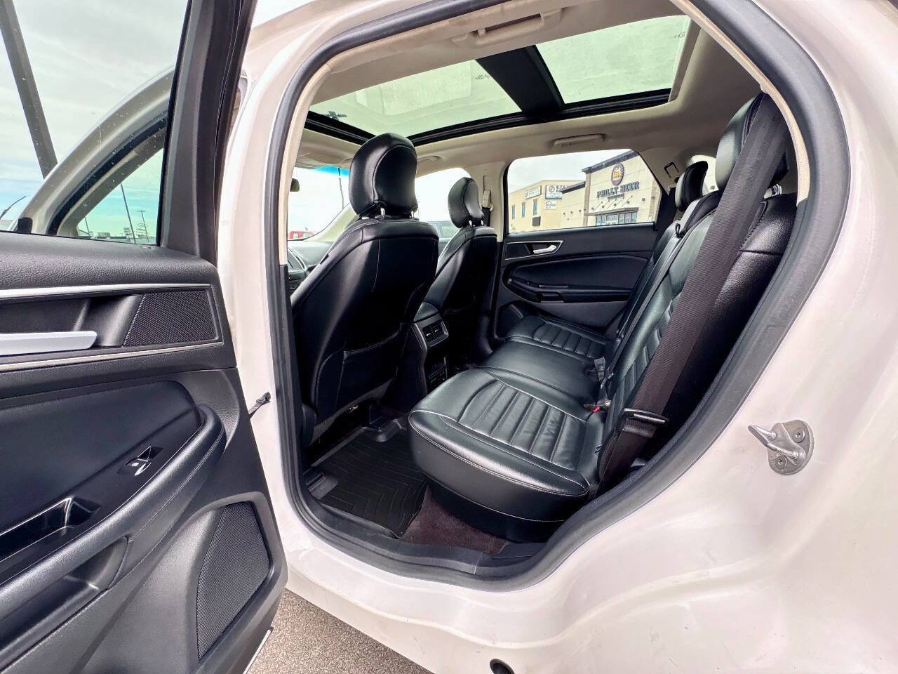 Used 2016 Ford Edge SEL w/ Equipment Group 201A image 20