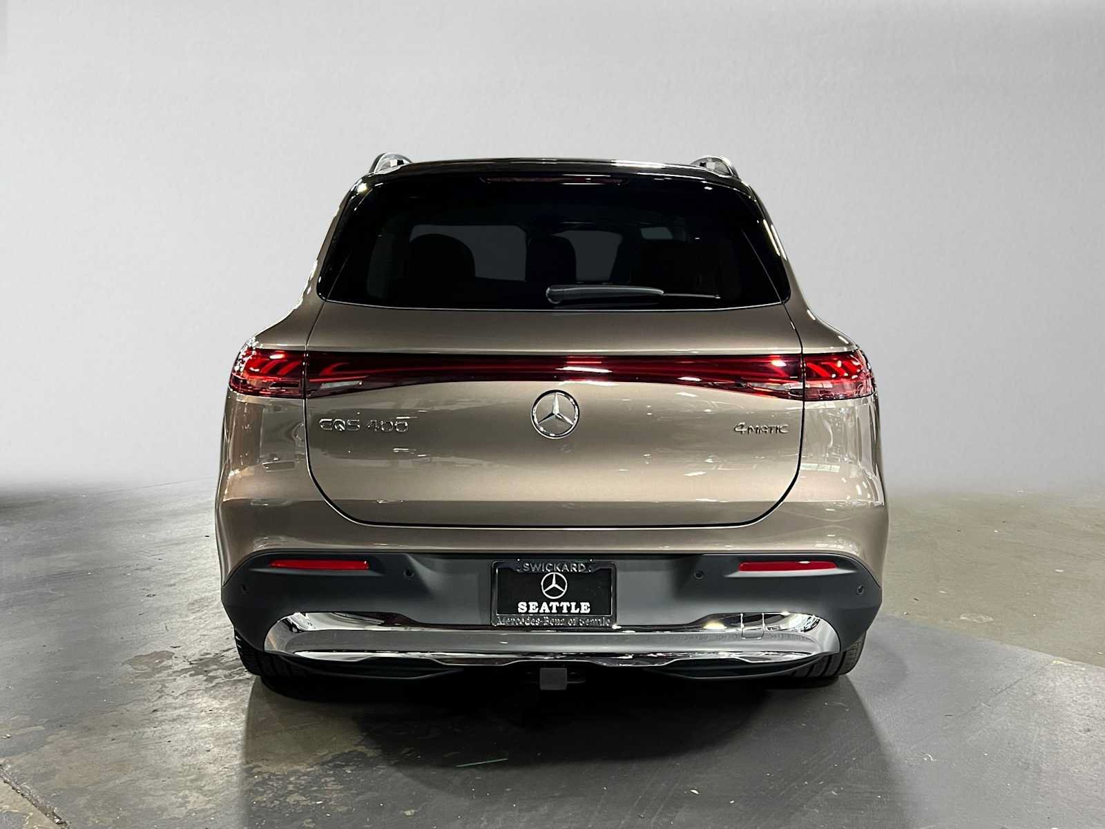New 2026 Mercedes-Benz EQS 400 4MATIC SUV image 4