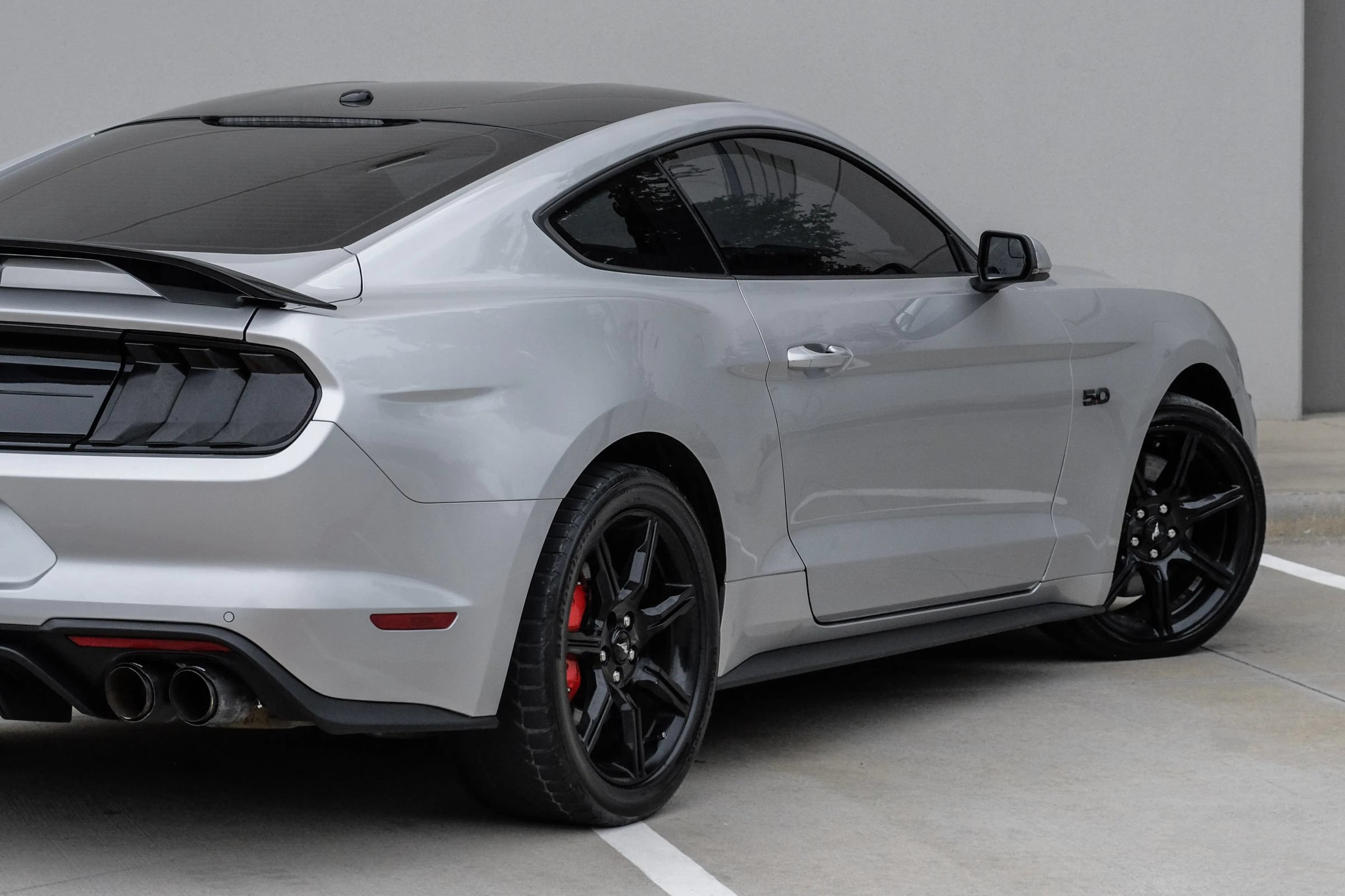 Used 2019 Ford Mustang GT Premium w/ Carbon Sport Interior Package RWD image 13