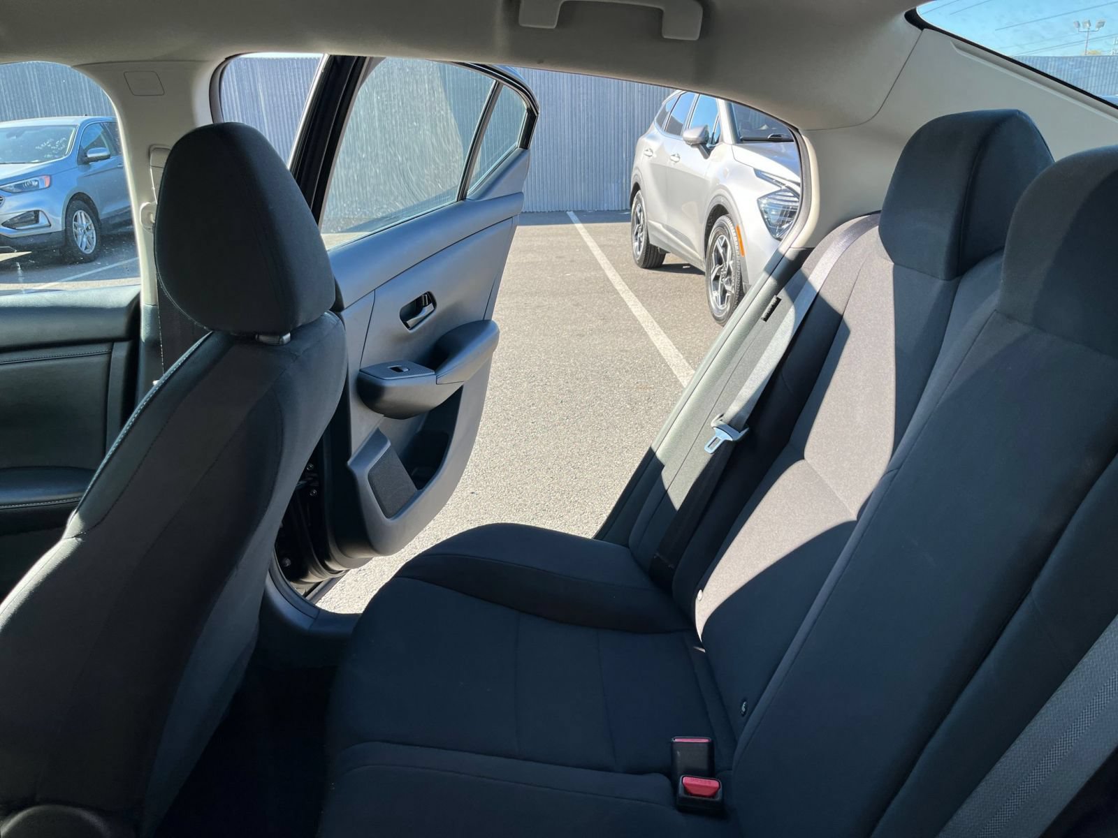 Used 2025 Nissan Sentra S FWD image 36