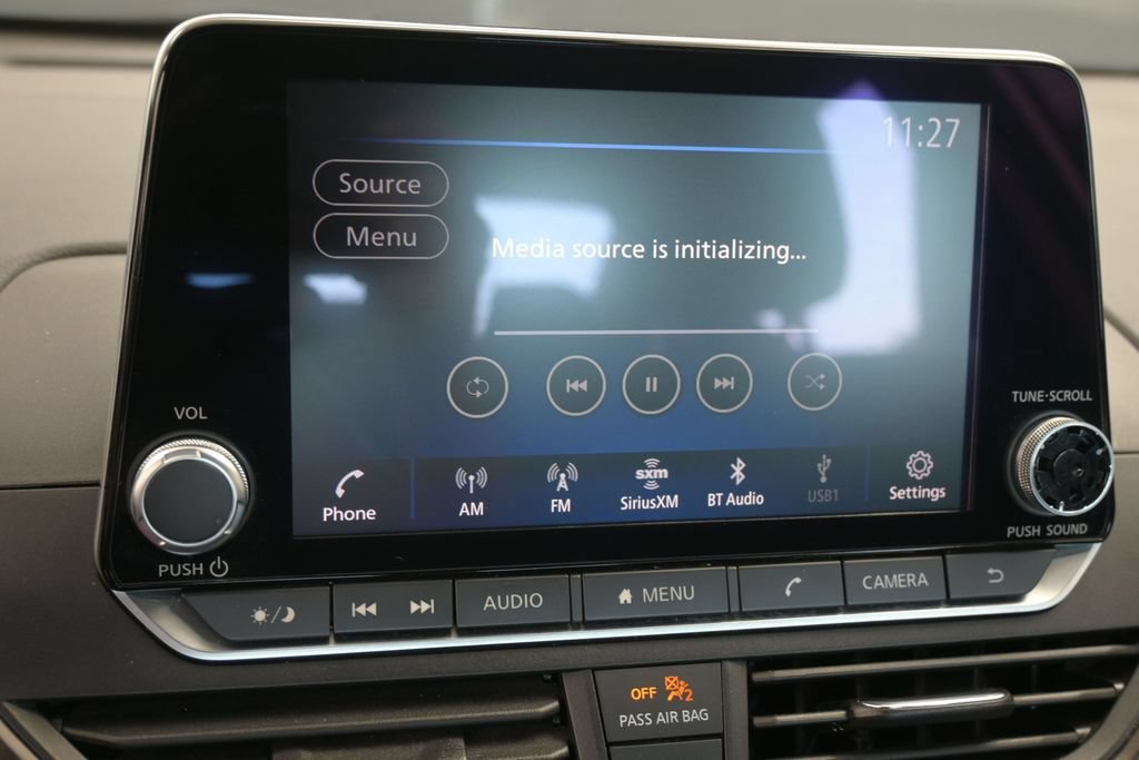 Used 2024 Nissan Altima 2.5 SV FWD image 31