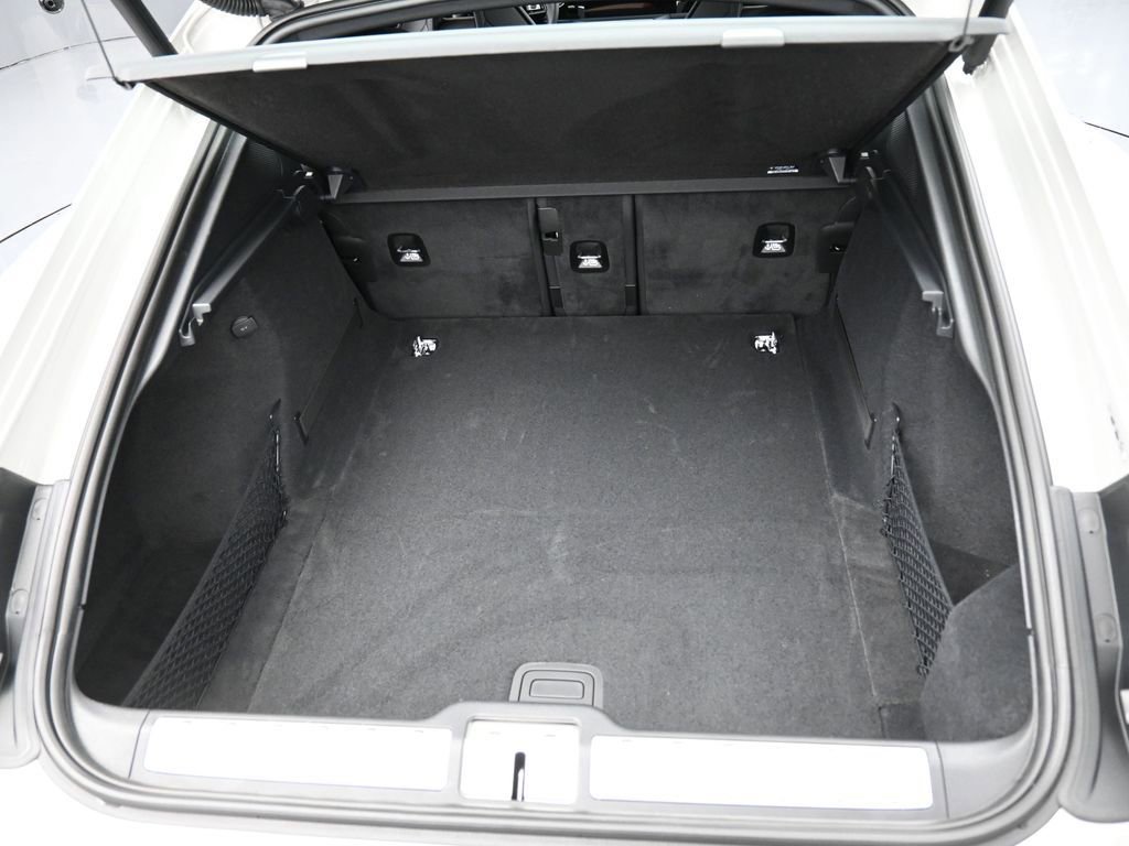 New 2026 Porsche Panamera 4 image 32