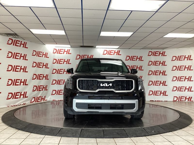 Certified 2024 Kia Telluride LX FWD image 2