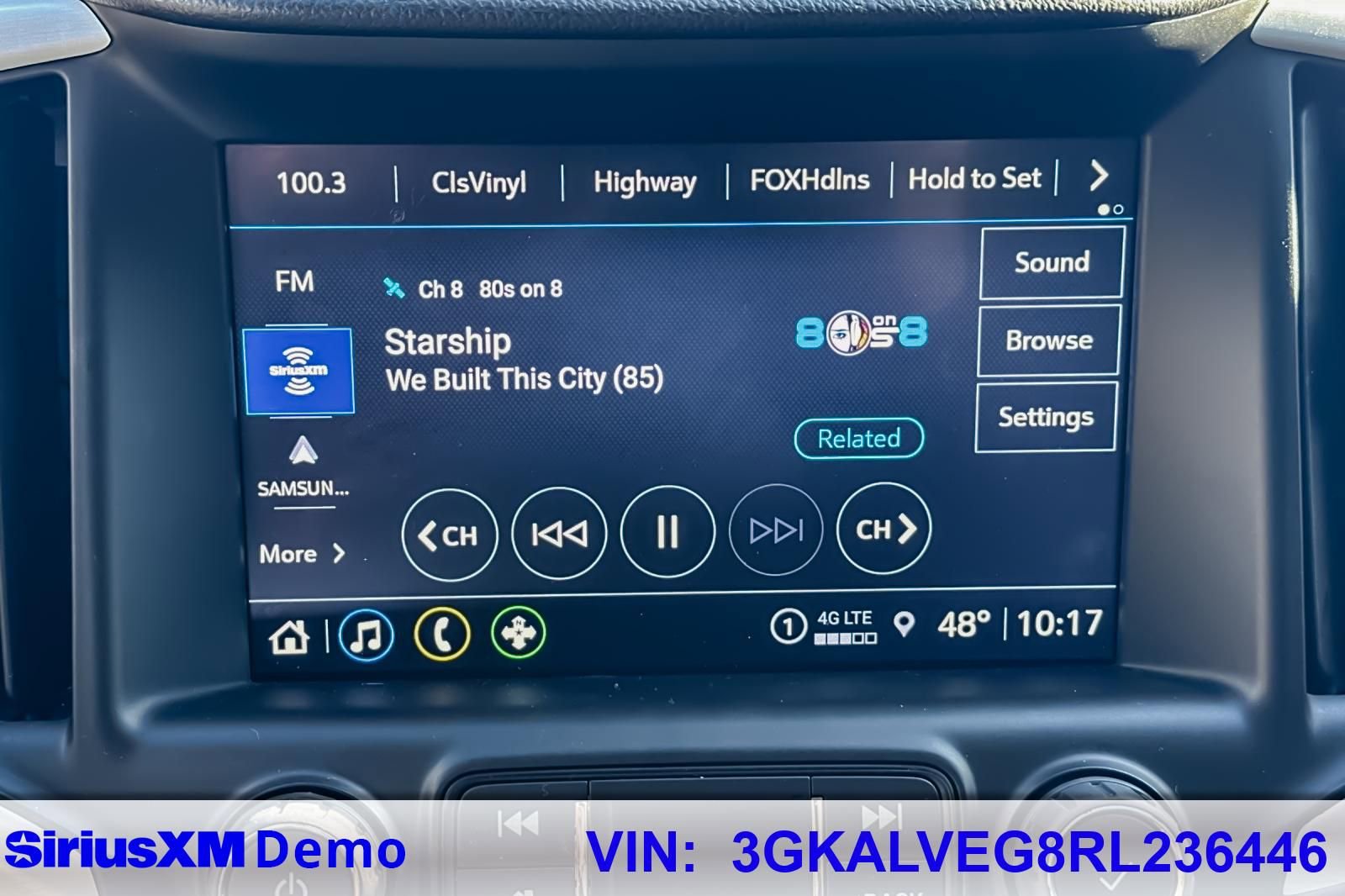 Used 2024 GMC Terrain SLT image 39