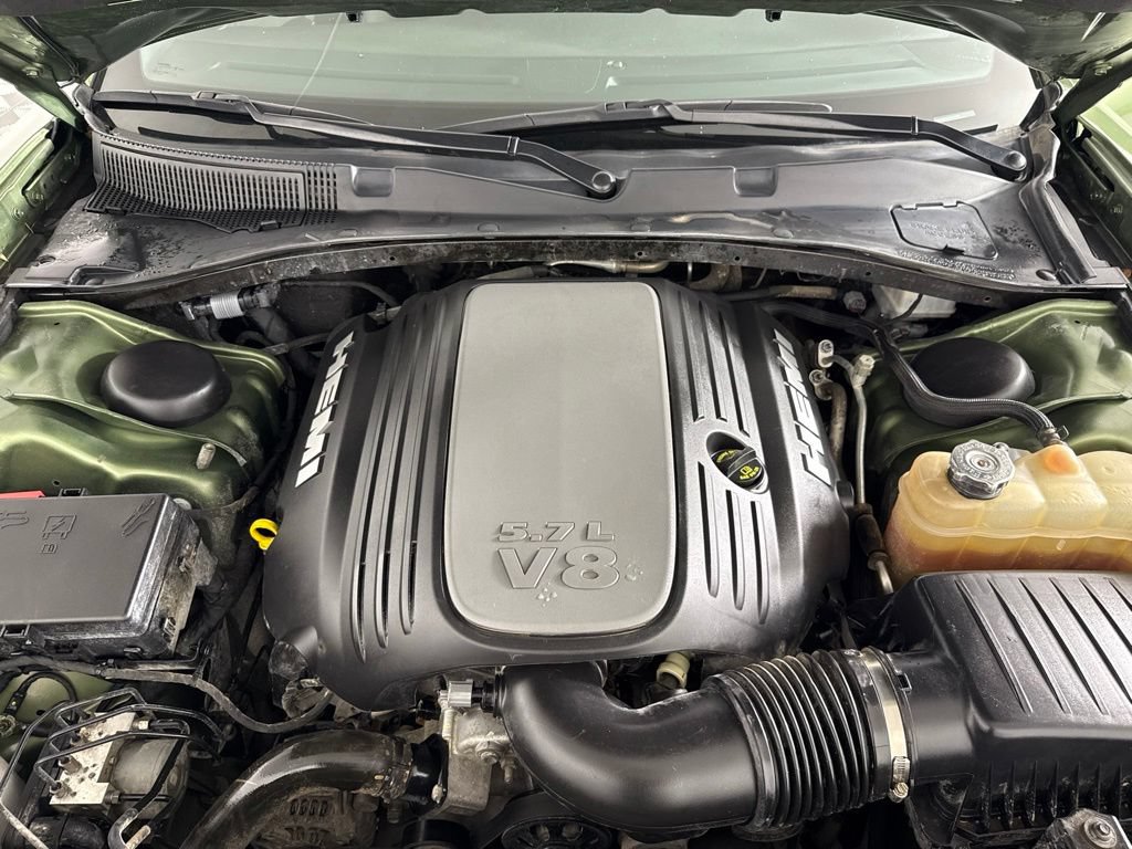 Used 2023 Dodge Charger R/T w/ Performance Handling Group RWD image 7