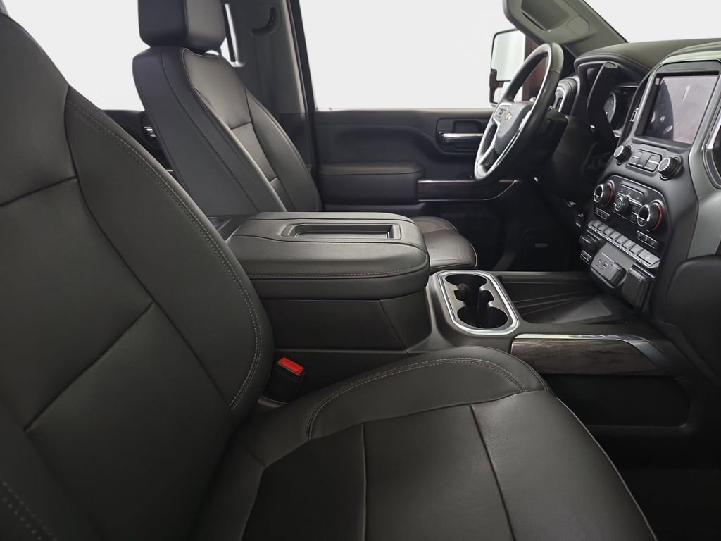 Used 2021 Chevrolet Silverado 3500 LTZ w/ LTZ Premium Package AWD/4WD image 10