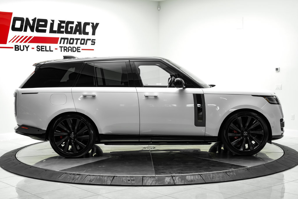 Used 2023 Land Rover Range Rover SV AWD/4WD image 9