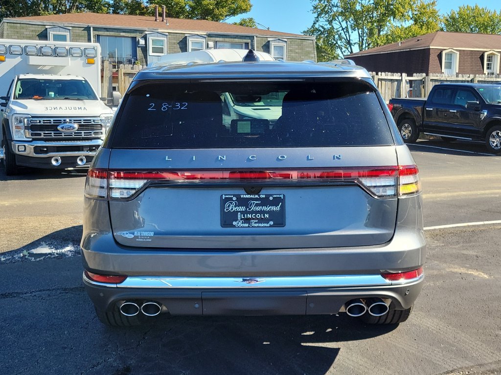 New 2027 Lincoln Aviator Reserve AWD/4WD image 5