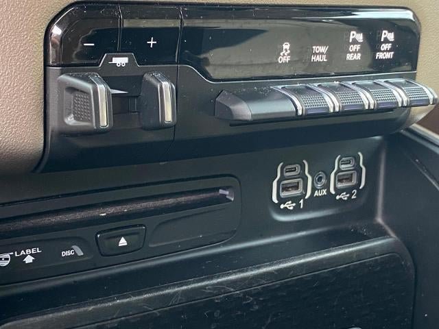 Used 2019 RAM 1500 Laramie AWD/4WD image 24