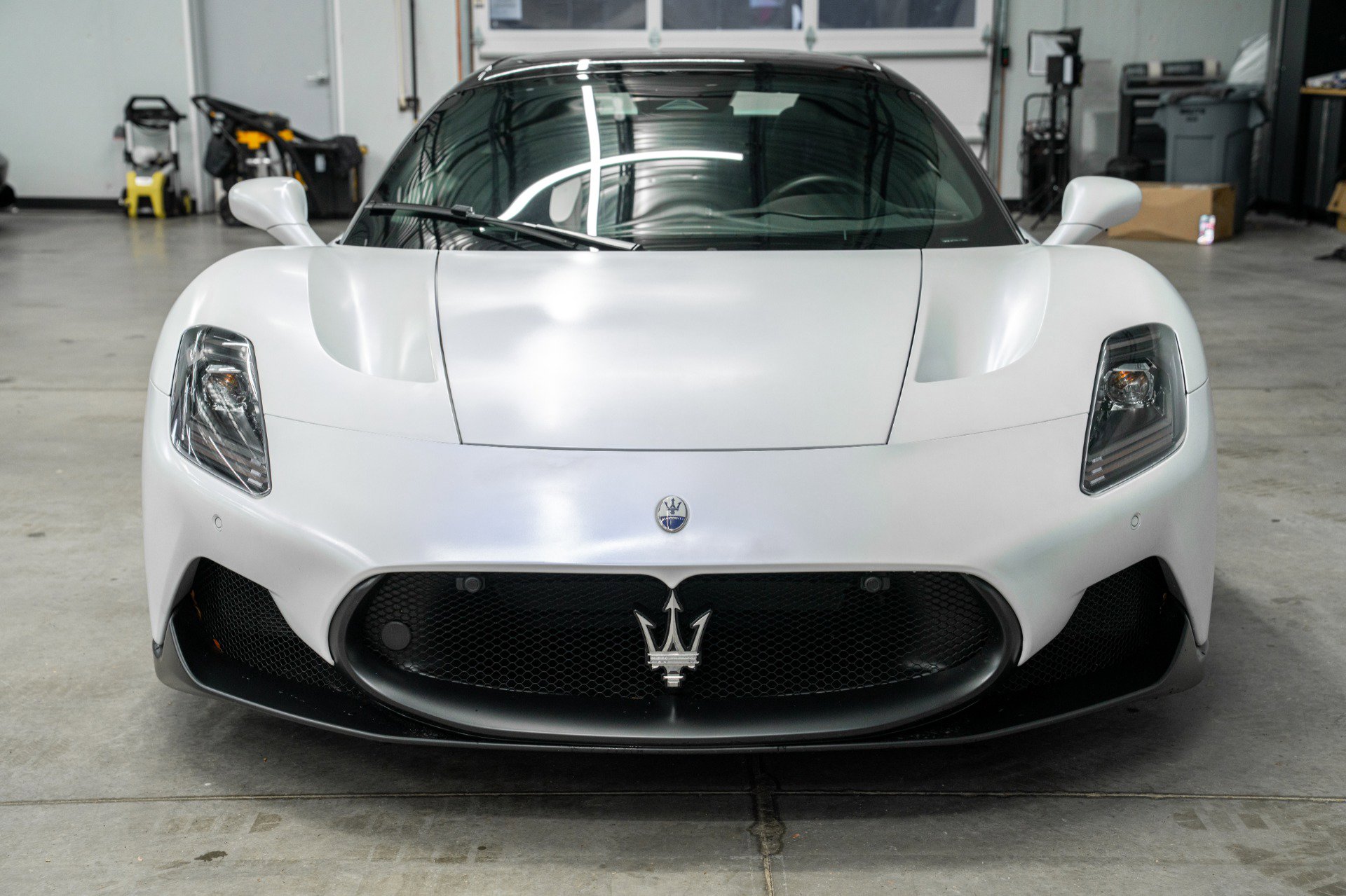 Used 2023 Maserati MC20 Spyder RWD image 37