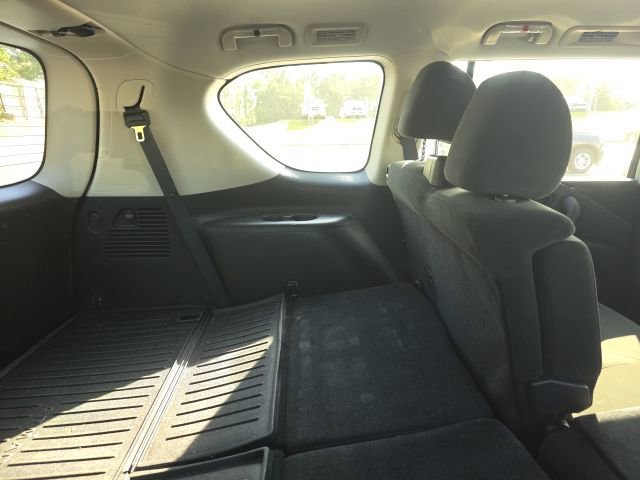 Used 2023 Nissan Armada S AWD/4WD image 7
