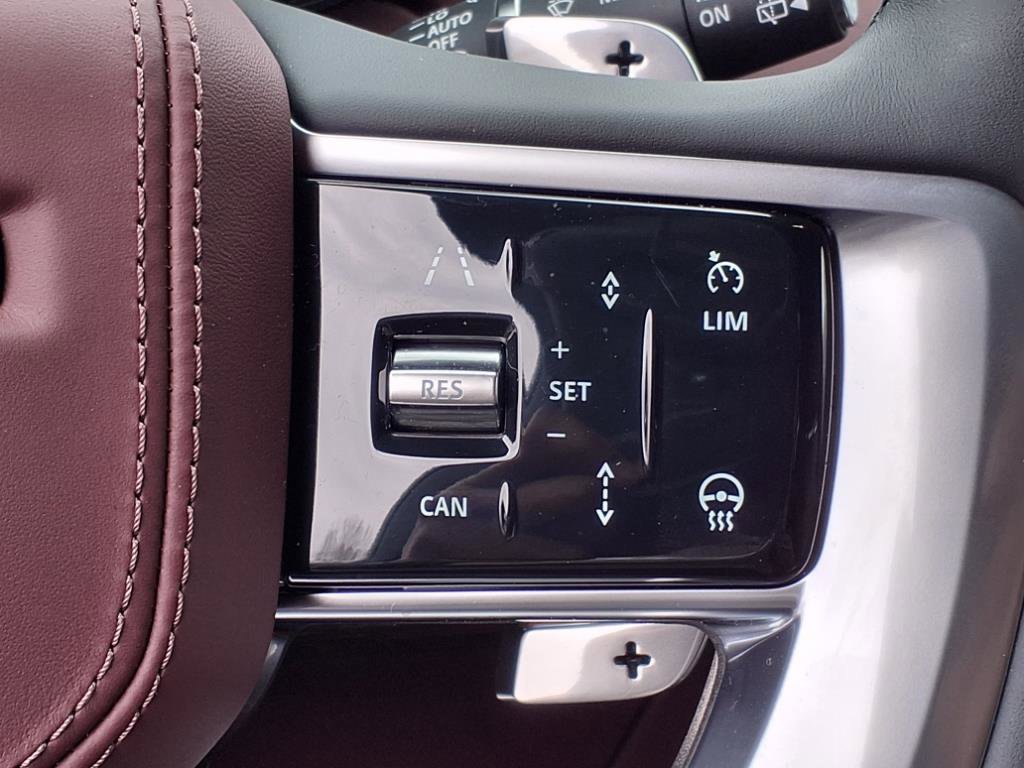 New 2025 Land Rover Range Rover SE AWD/4WD image 15