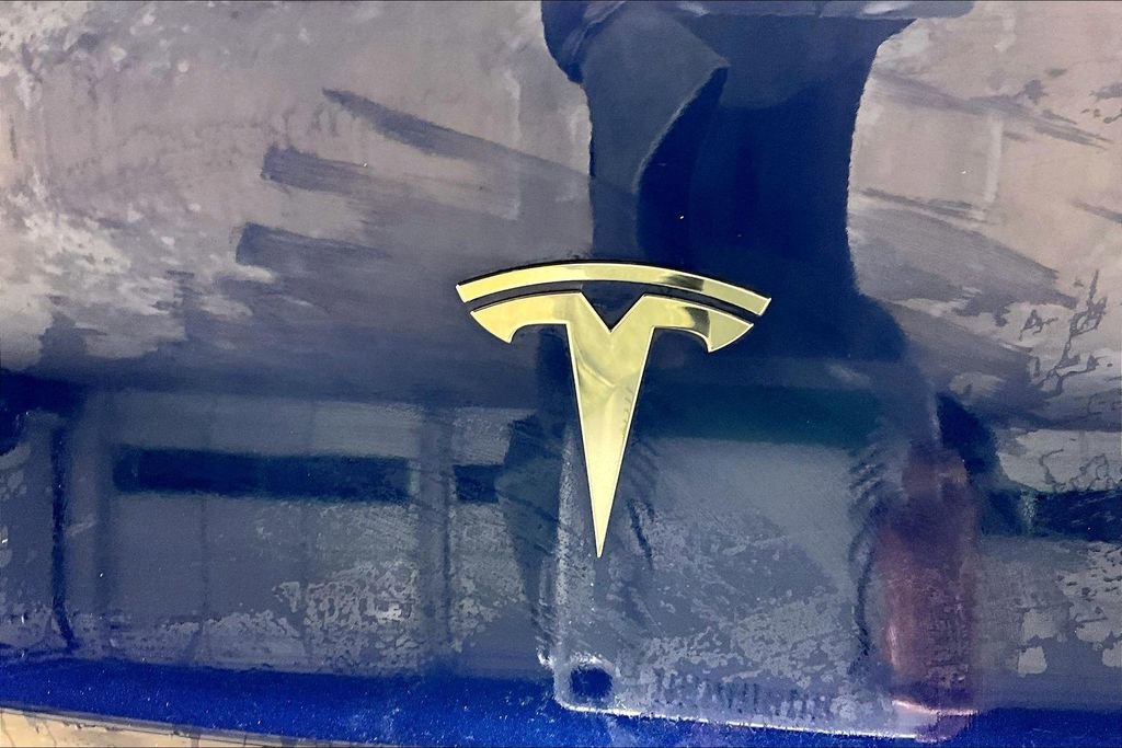 Used 2024 Tesla Model Y Long Range AWD/4WD image 37