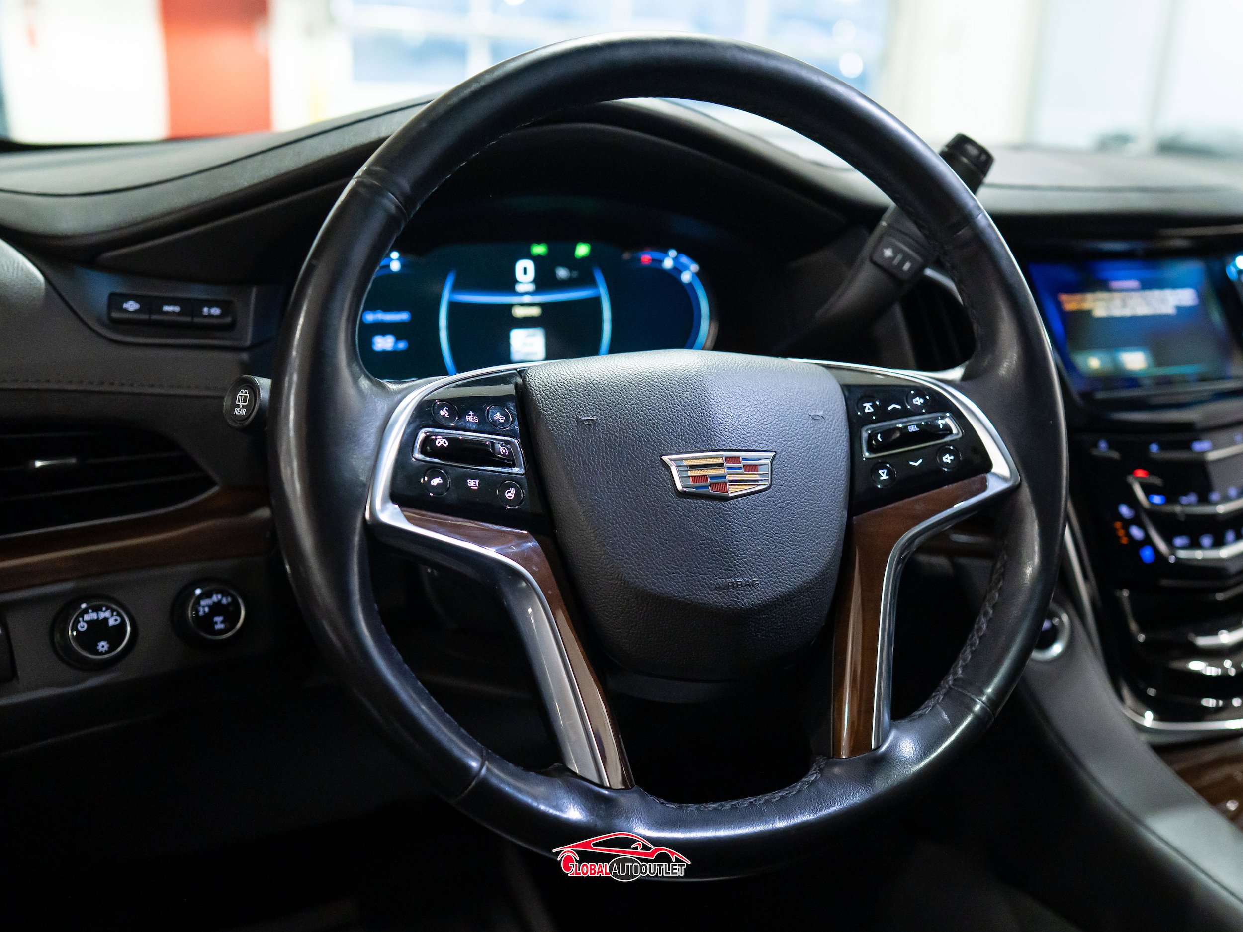 Used 2020 Cadillac Escalade Luxury AWD/4WD image 24