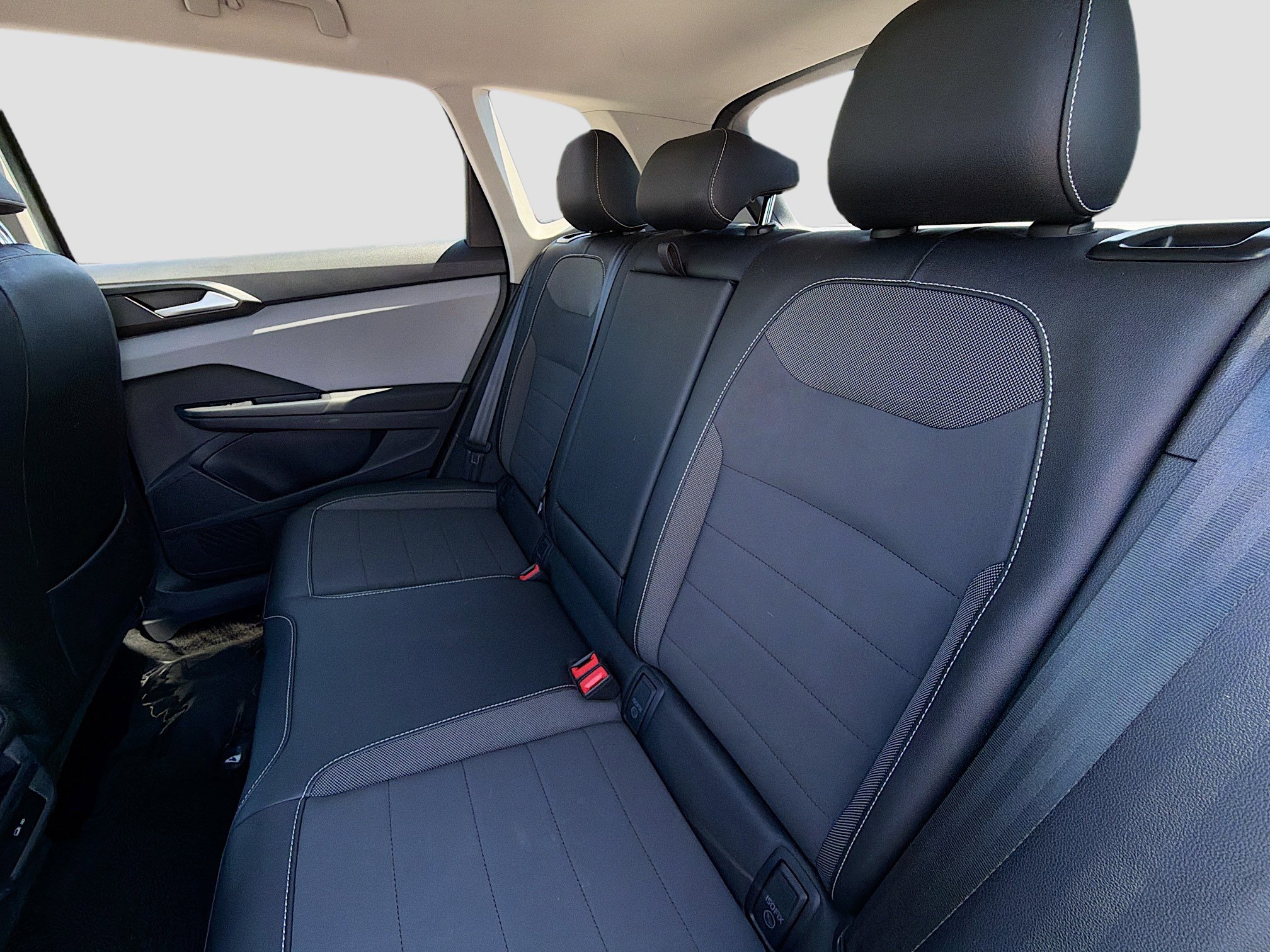 Used 2022 Volkswagen Taos SE image 19