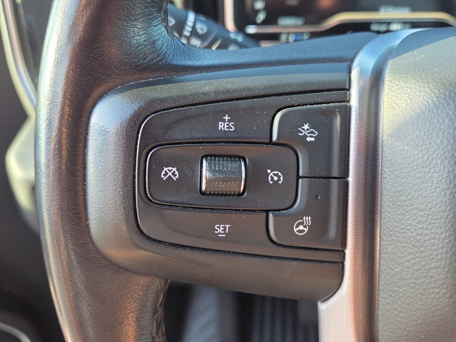 Used 2022 GMC Sierra 1500 SLE w/ X31 Off-Road Package AWD/4WD image 25