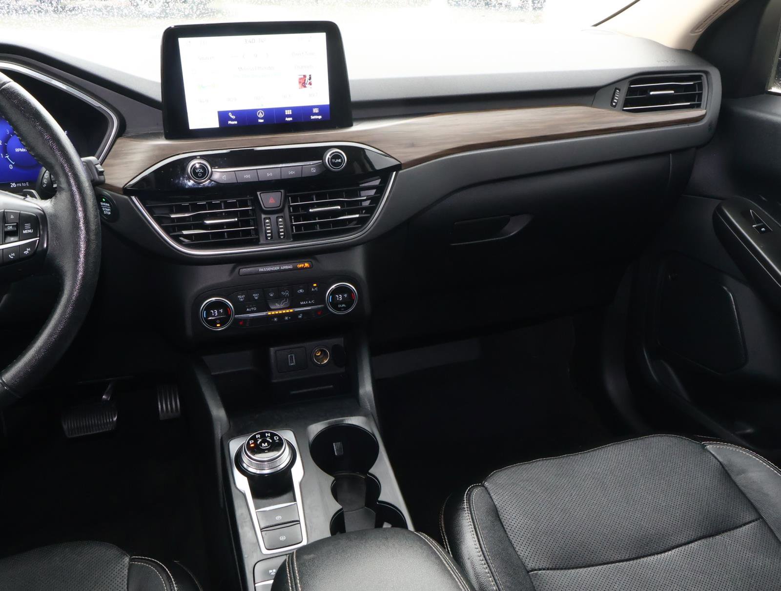 Used 2020 Ford Escape Titanium image 11