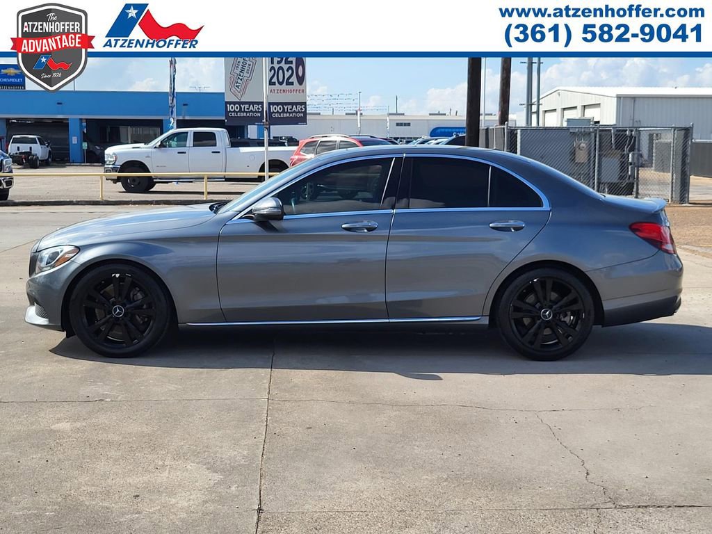 Used 2018 Mercedes-Benz C 300 Sedan image 4