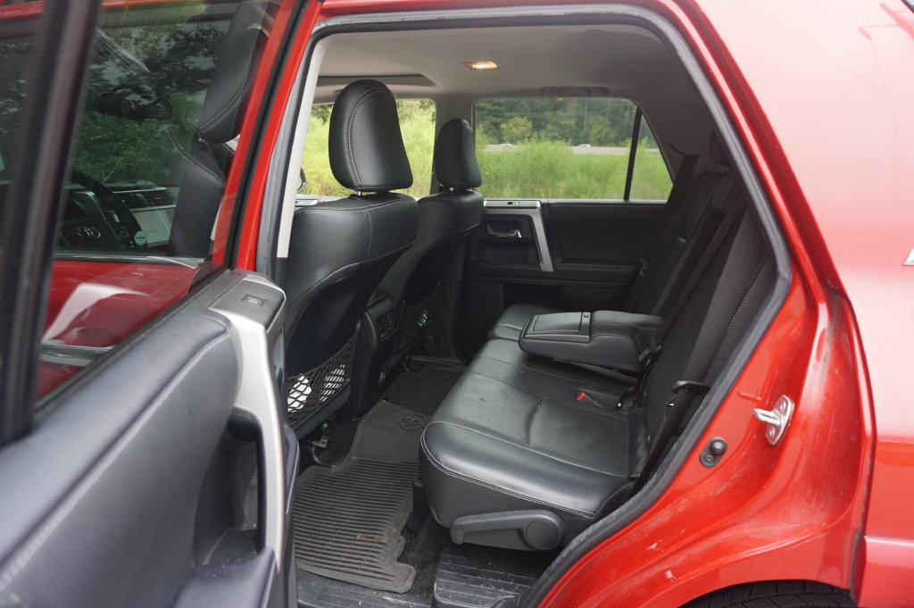 Used 2022 Toyota 4Runner Limited AWD/4WD image 15