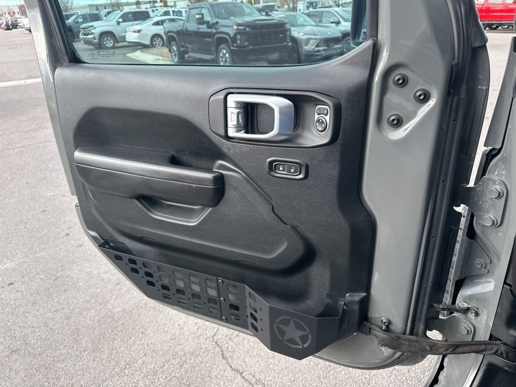 Used 2020 Jeep Gladiator Sport w/ Quick Order Package 24S image 21