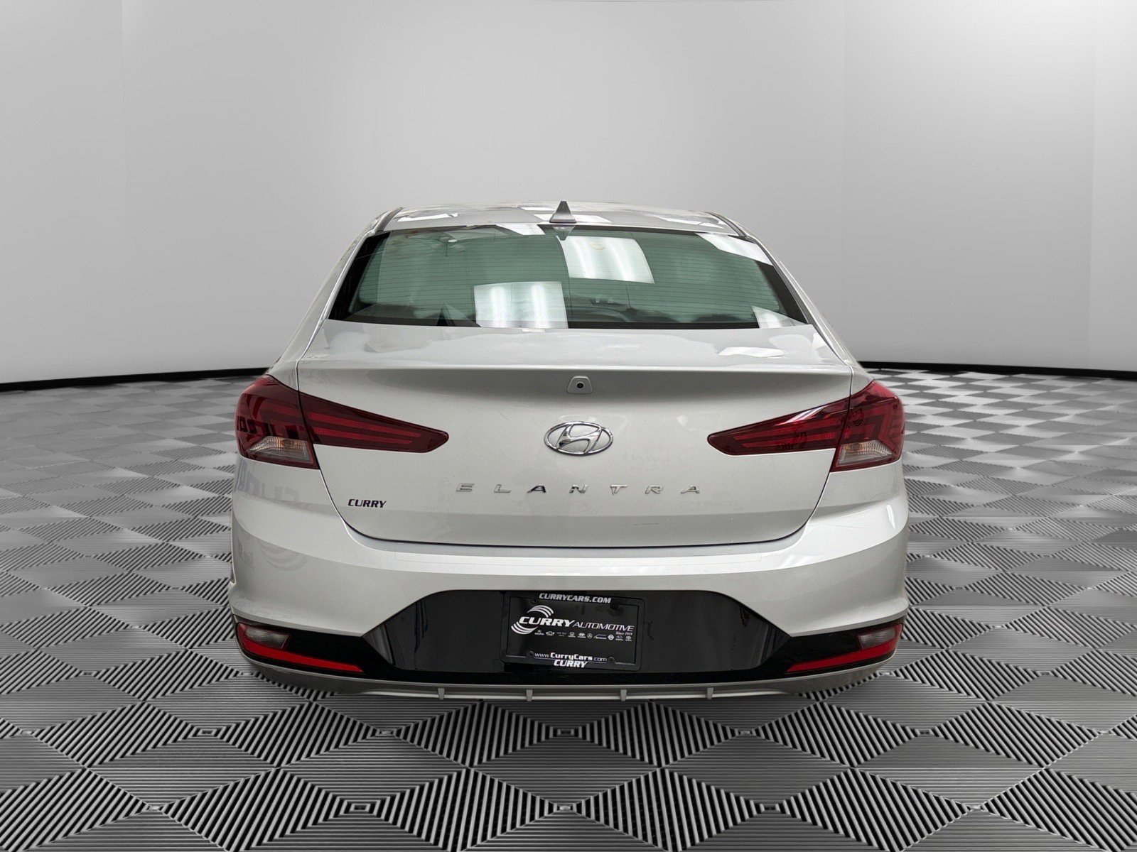 Used 2019 Hyundai Elantra SEL image 4
