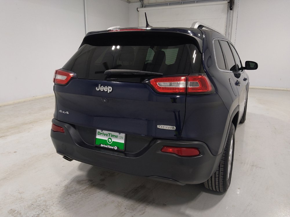 Used 2015 Jeep Cherokee Latitude w/ Cold Weather Group image 7