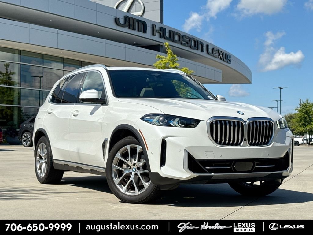 Used 2025 BMW X5 xDrive40i w/ Premium Package AWD/4WD image 1