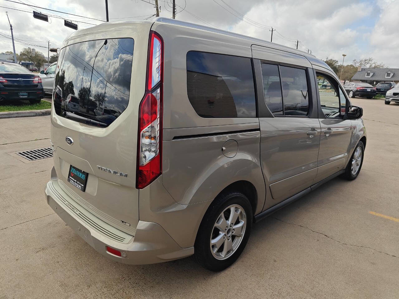 Used 2015 Ford Transit Connect Titanium image 6