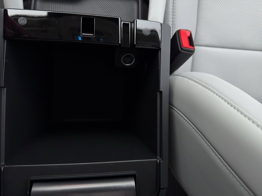 New 2026 Ford Explorer Platinum w/ LUX Leather Package image 23