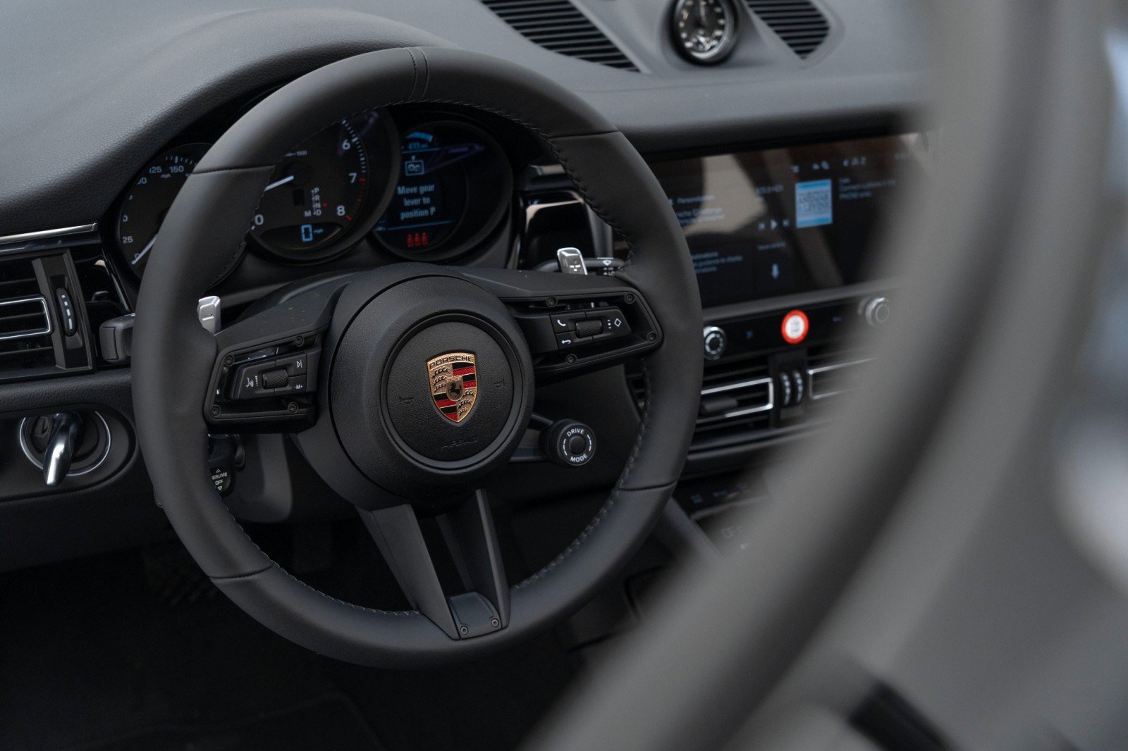 New 2025 Porsche Macan image 20