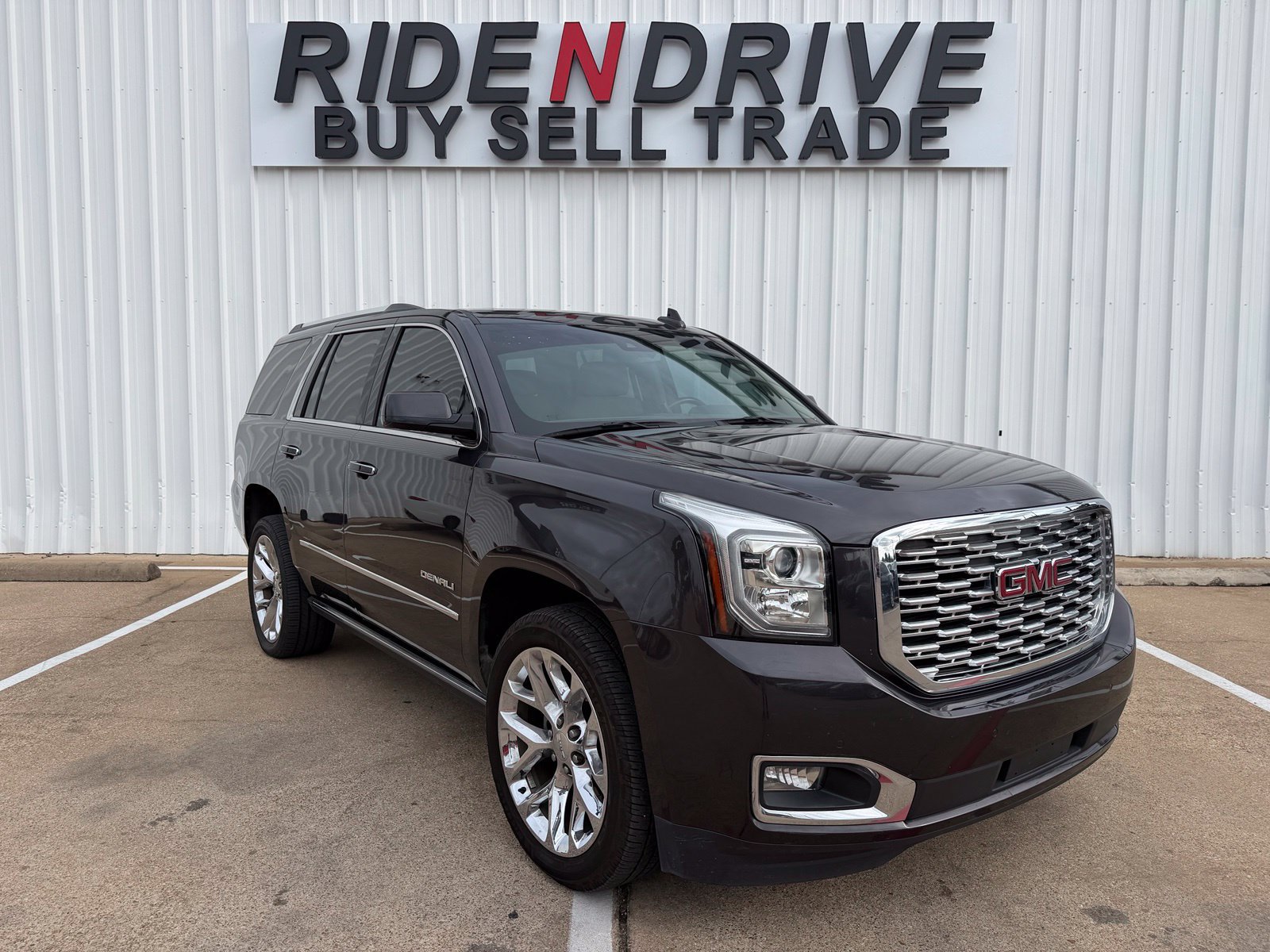 Used 2018 GMC Yukon Denali w/ Open Road Package RWD image 10