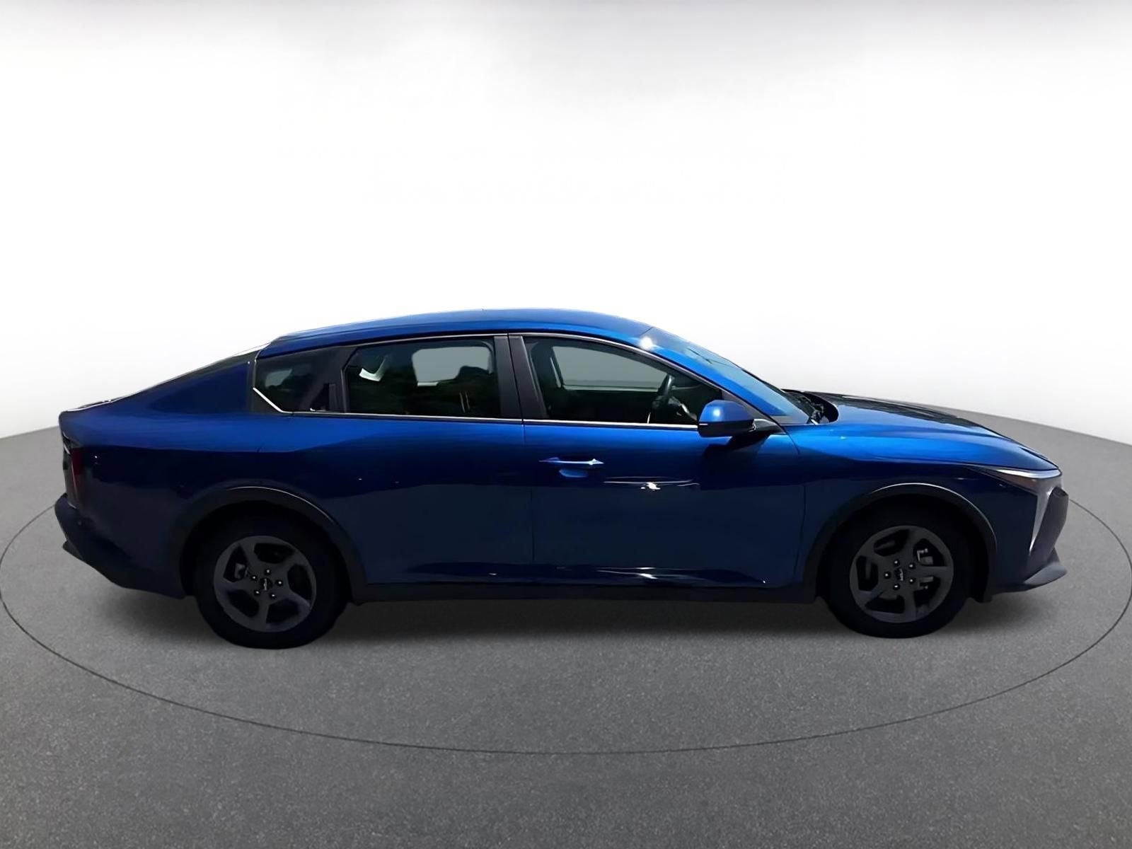 Used 2025 Kia K4 FWD image 14