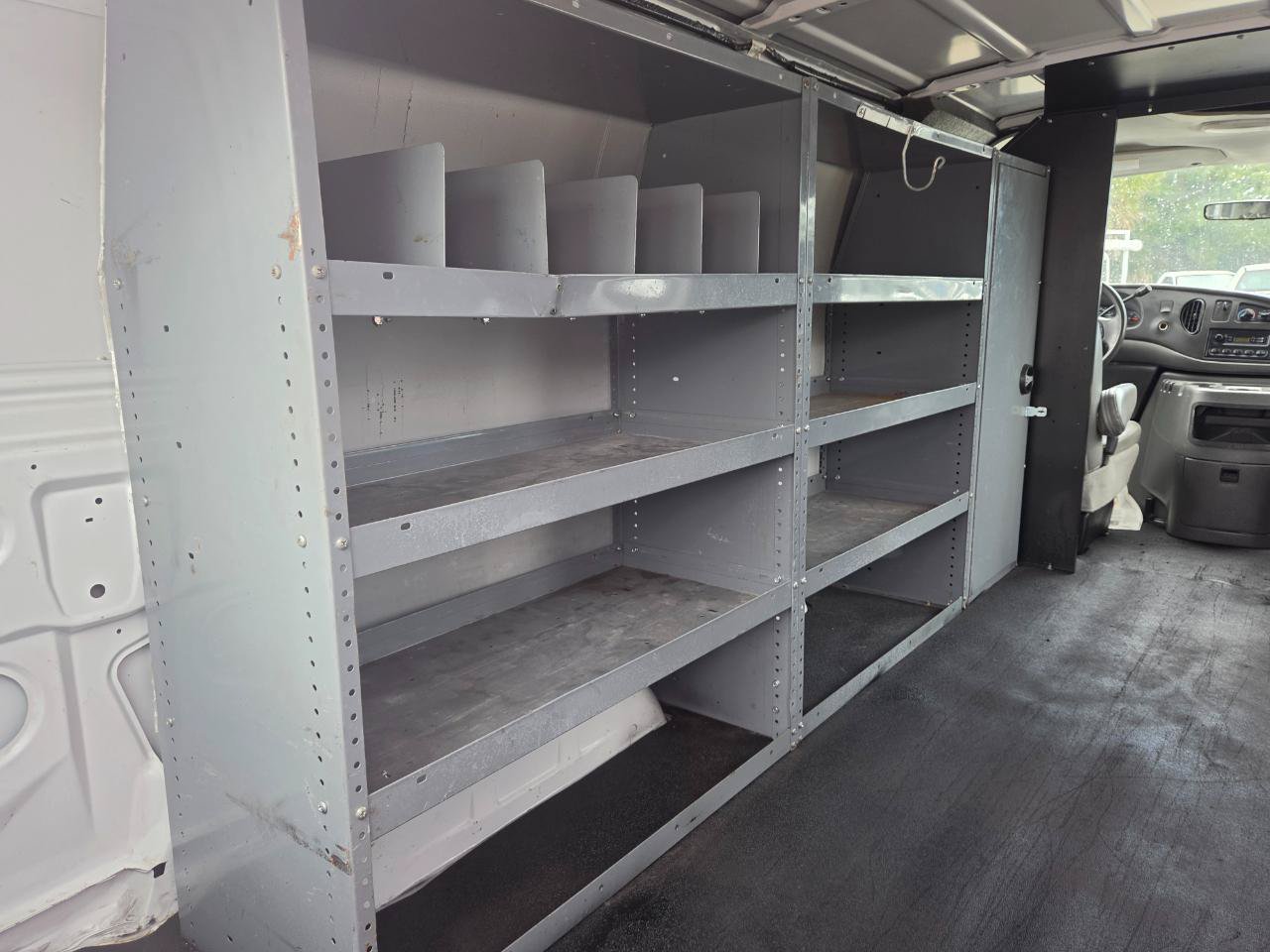 Used 2007 Ford E-150 and Econoline 150 RWD image 24