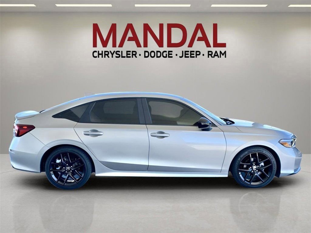 Used 2026 Honda Civic Sport image 4